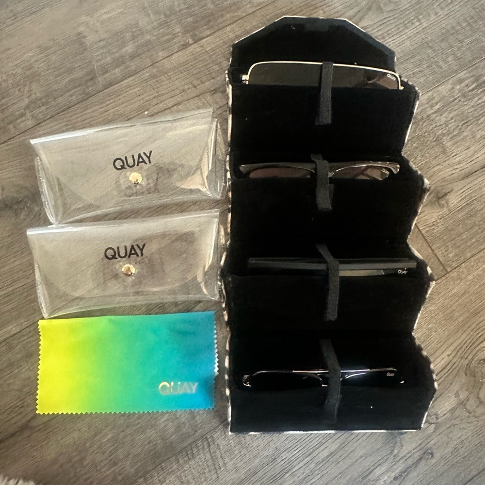 Quay Australia Travel case and 4 pairs Of sunglassaes